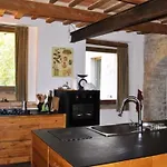 Stone In Gospodarstwo wiejskie *